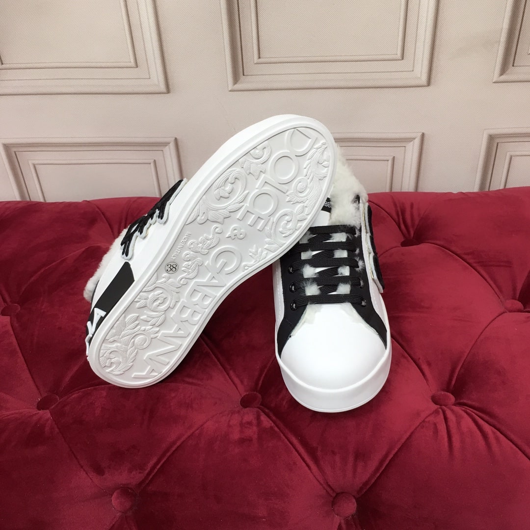 Dolce & Gabbana logo Paint Drip White and Black Sneakers-White Fur - Image 9