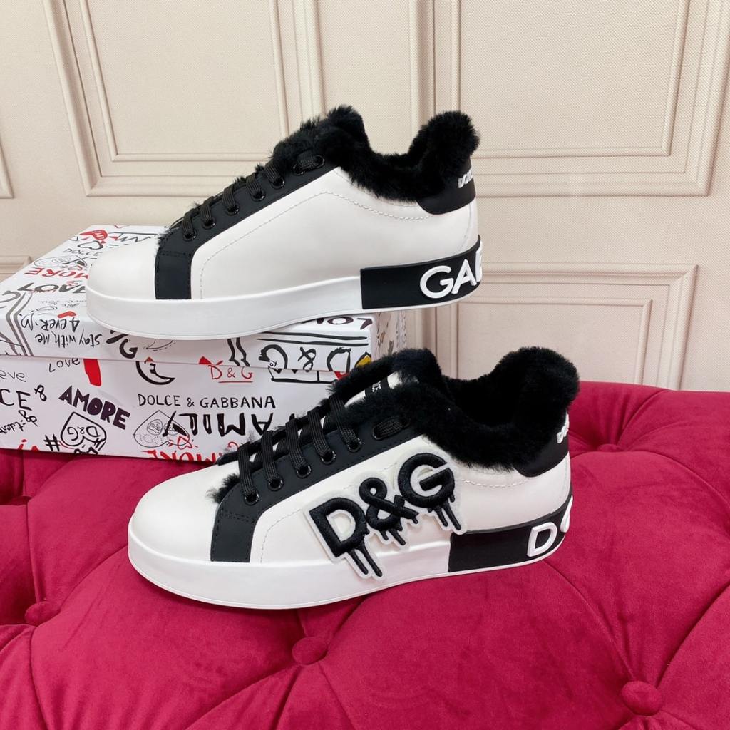 Dolce & Gabbana logo paint drip white and black sneakers with black fur