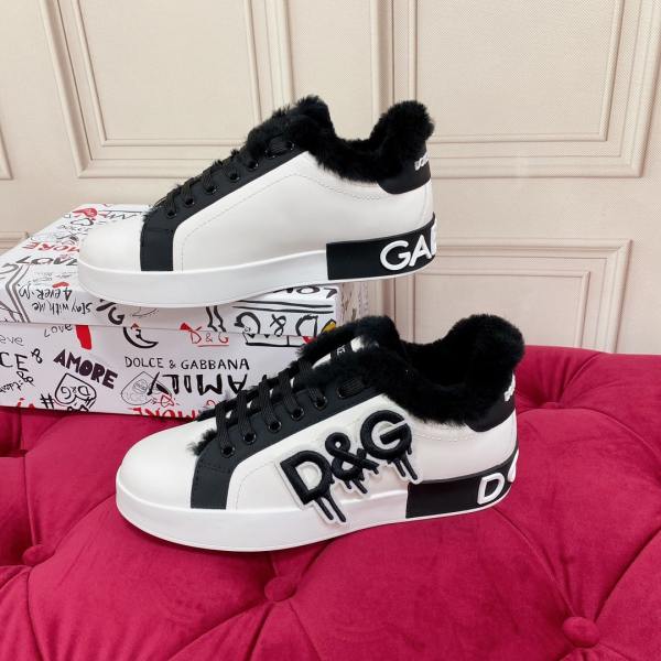 Dolce & Gabbana logo paint drip white and black sneakers with black fur