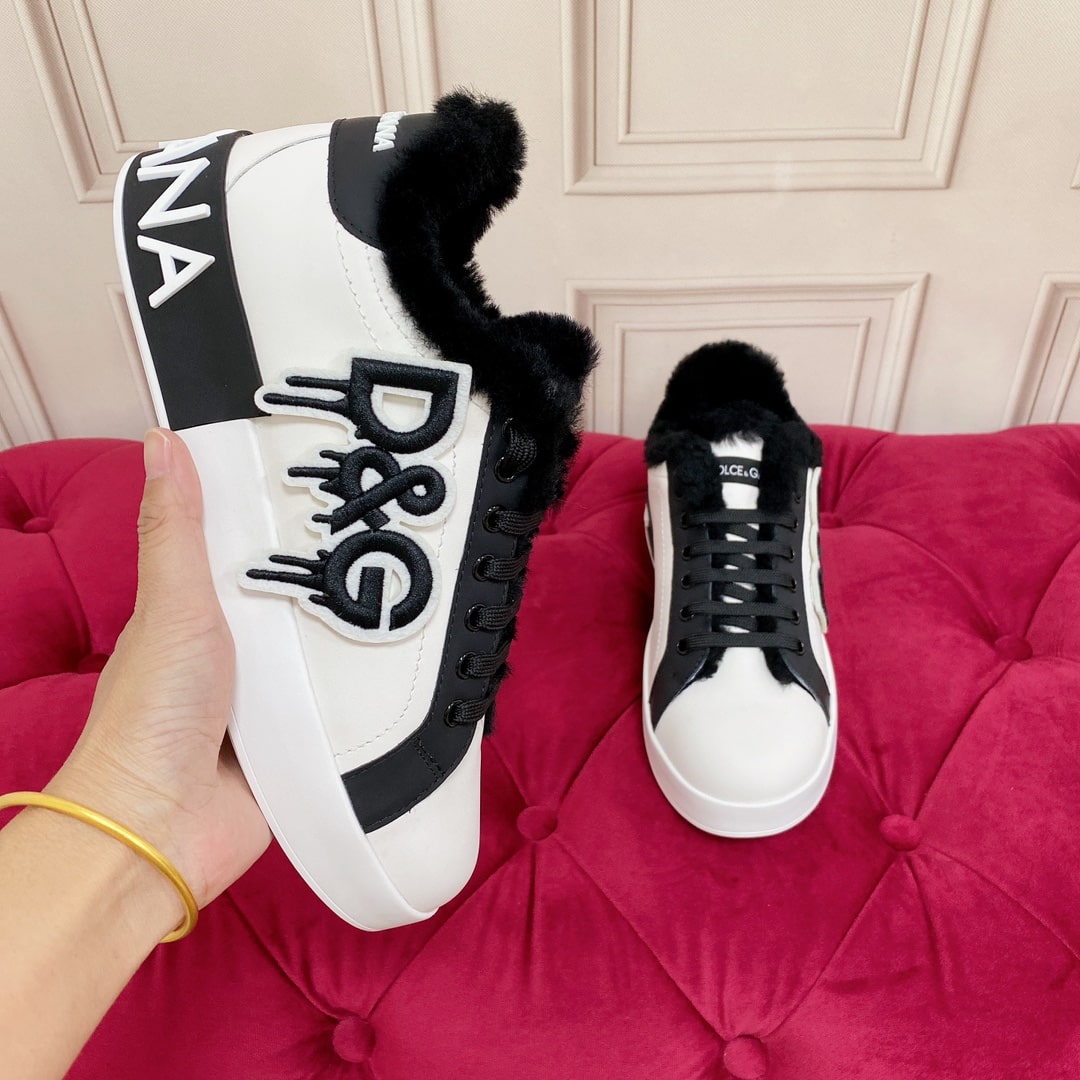 Dolce & Gabbana logo paint drip white and black sneakers with black fur - Image 2