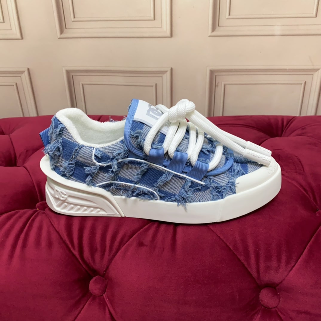 Dolce & Gabbana Women Calfskin Blue Sneakers - Image 3