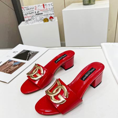 Dolce & Gabbana women's logo Red flat slide sandals