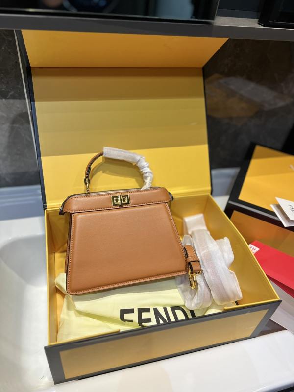 Fendi Peekaboo ISeeU Leather Handbag