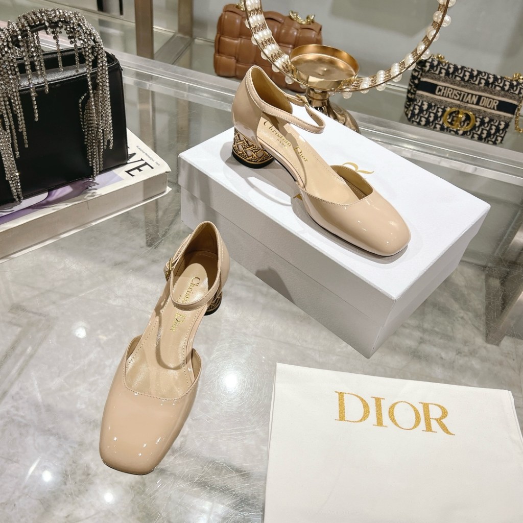 Dior Beige Patent Leather Heels