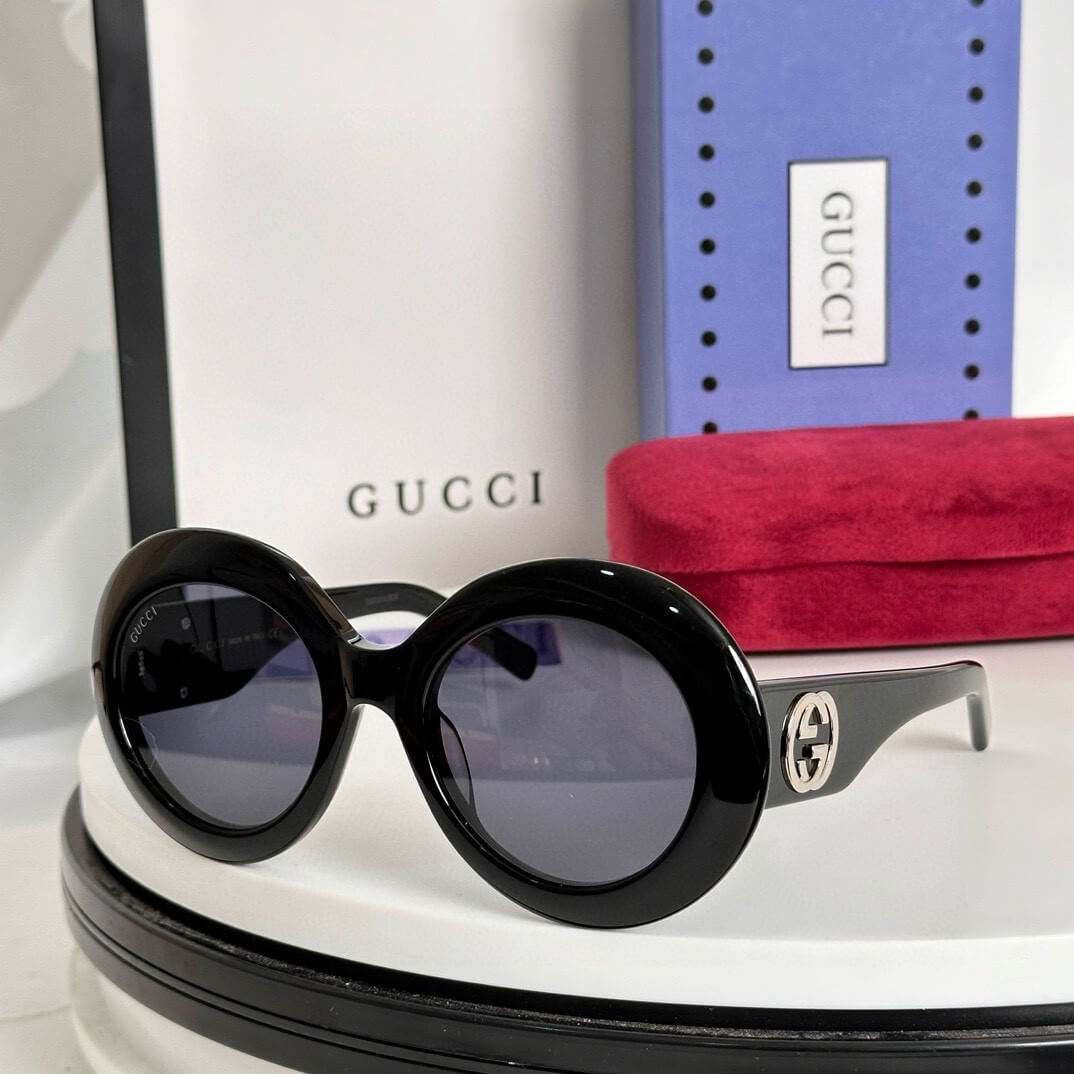 Gucci GG1647S Women's Oversized Oval Sunglasses – Multiple Colors - Image 3