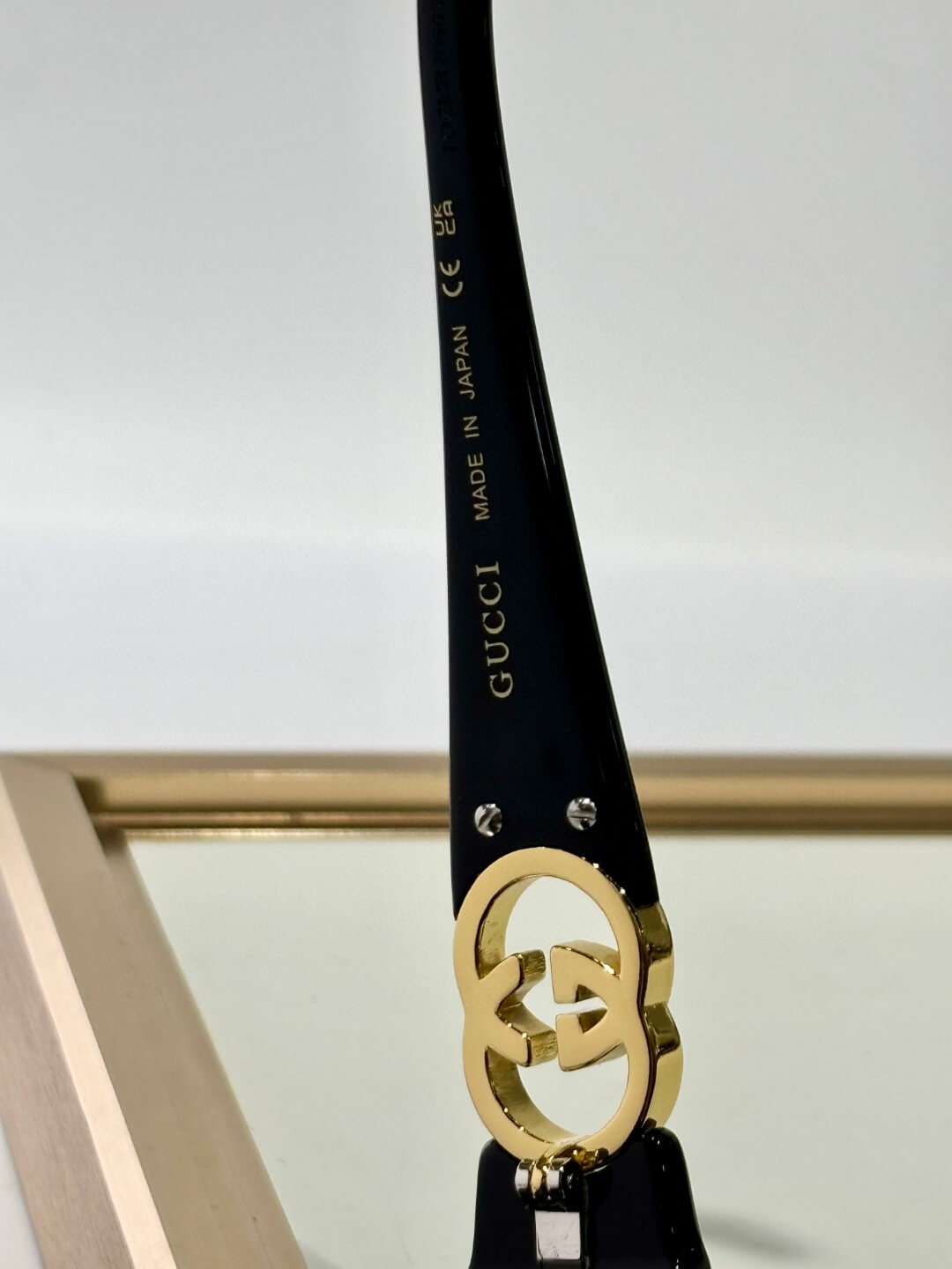 Gucci Women's GG1660S Oval Frame Sunglasses - Image 9