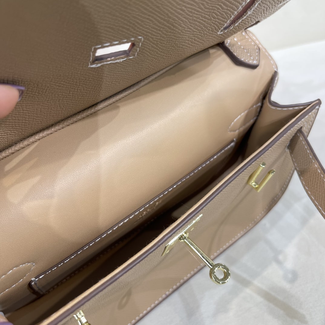 Hermès Jypsiere Mini Beige Handbag - Image 2