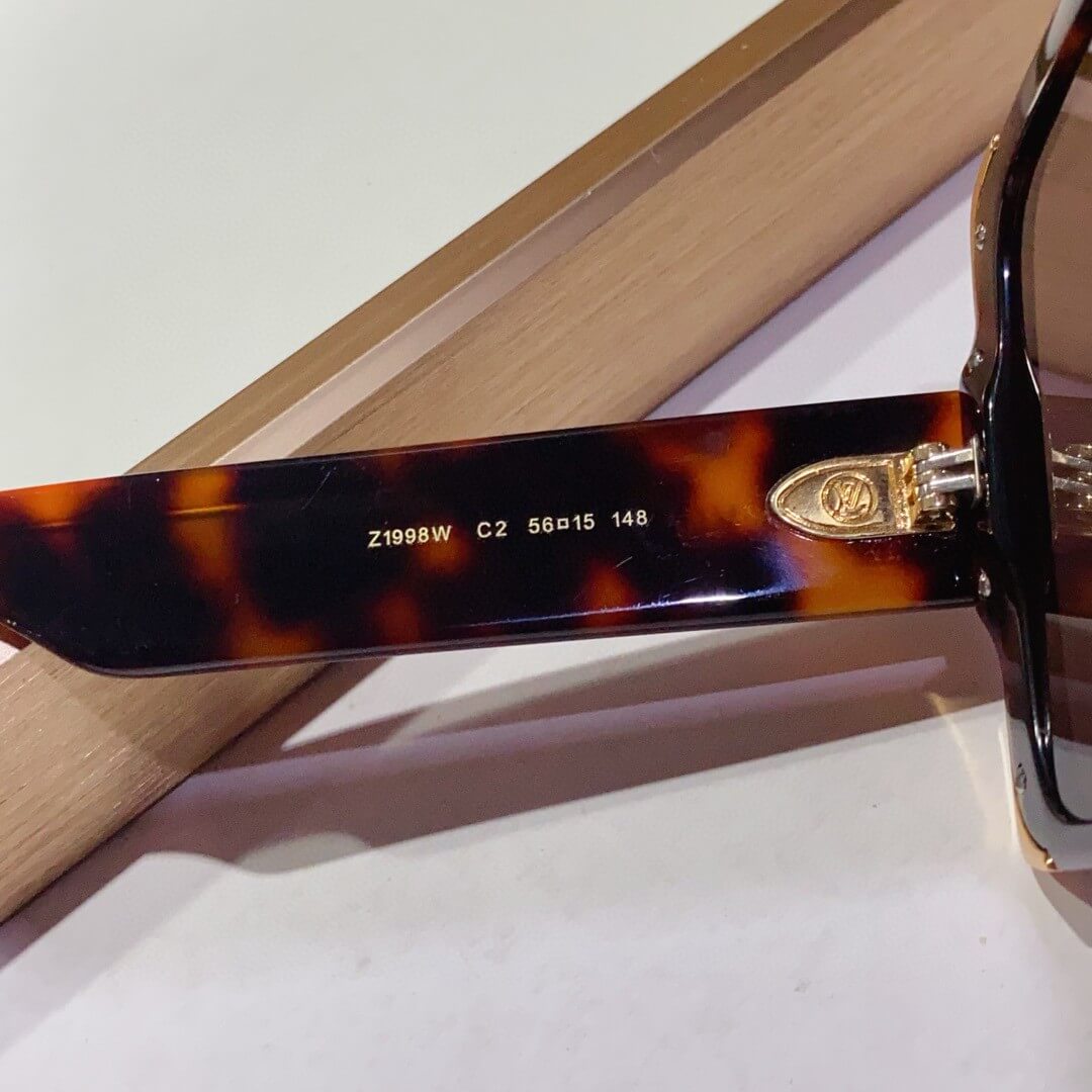 LV Moon Square Sunglasses – Bold, Glamorous, and Unapologetic - Image 10