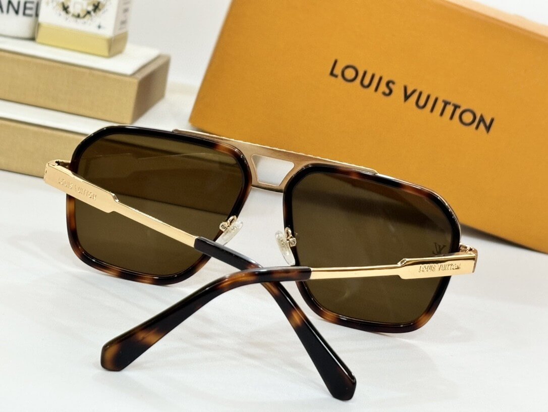 LV Rush Aviator Sunglasses: Elevate Your Style with Timeless Elegance - Image 7