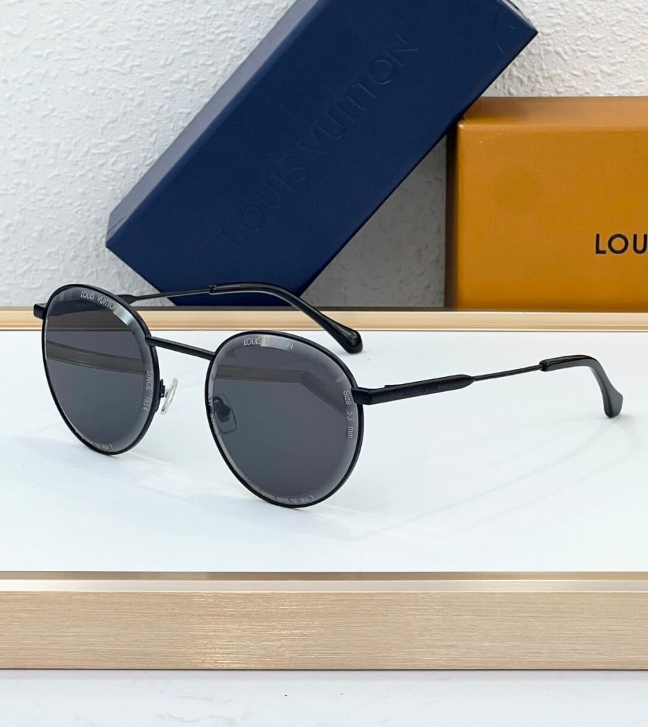 Louis Vuitton 1.1 Millionaires Round Sunglasses – Black & Gold