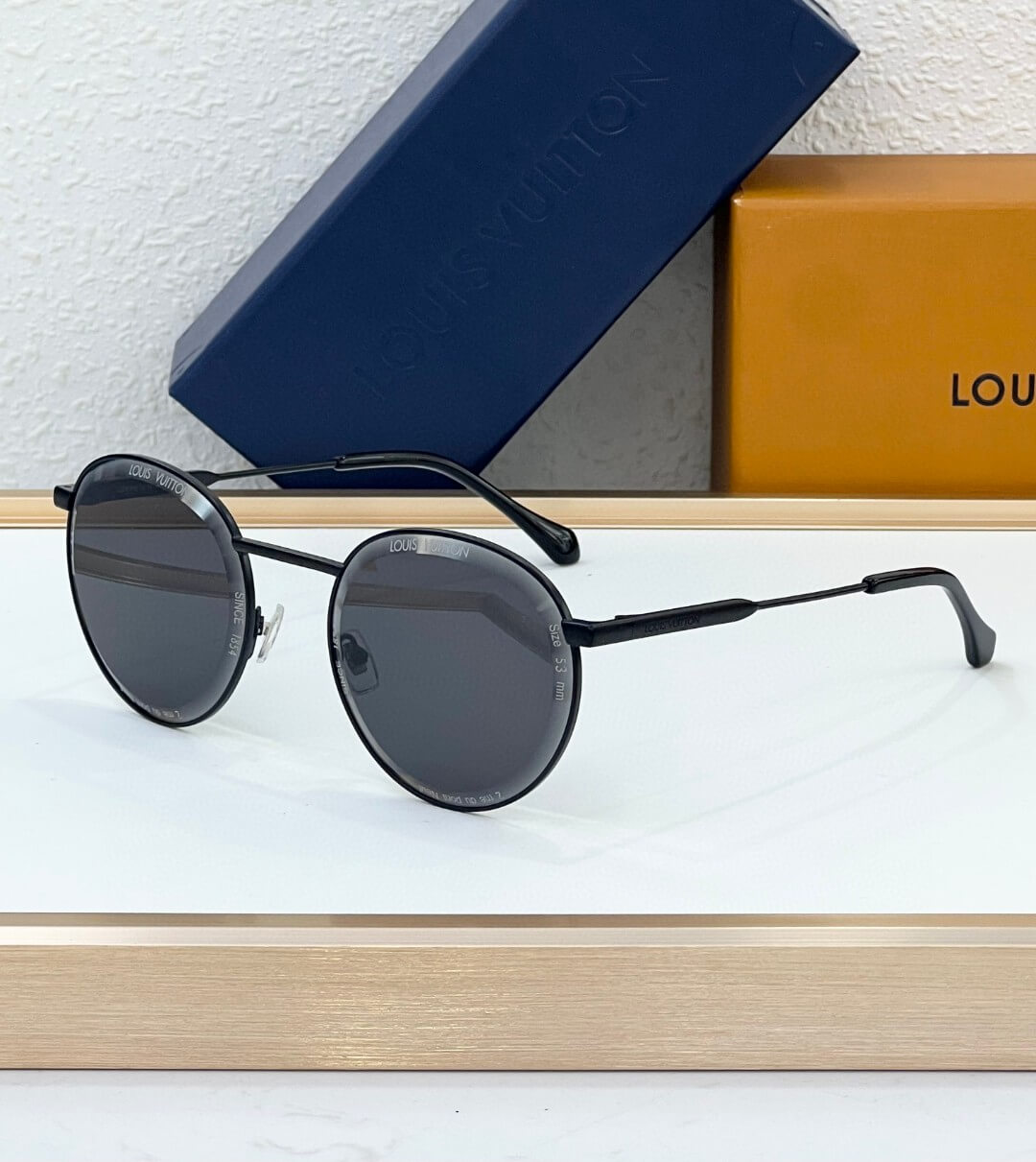 Louis Vuitton 1.1 Millionaires Round Sunglasses – Black & Gold