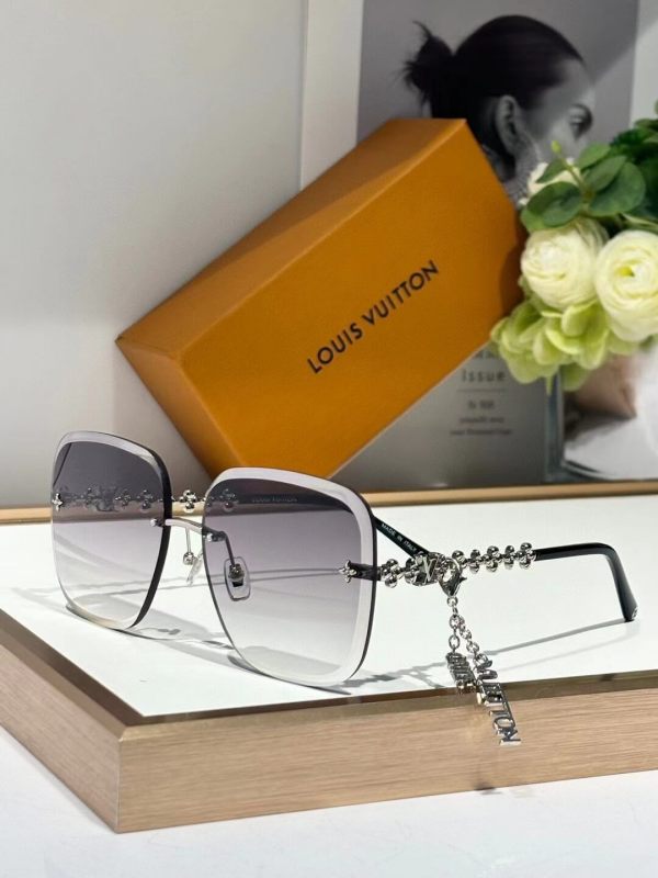 Louis Vuitton Bloom Square Sunglasses
