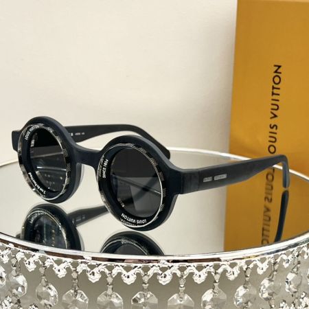 Louis Vuitton Cyclone Round Sunglasses – Statement Eyewear in Multiple Colors