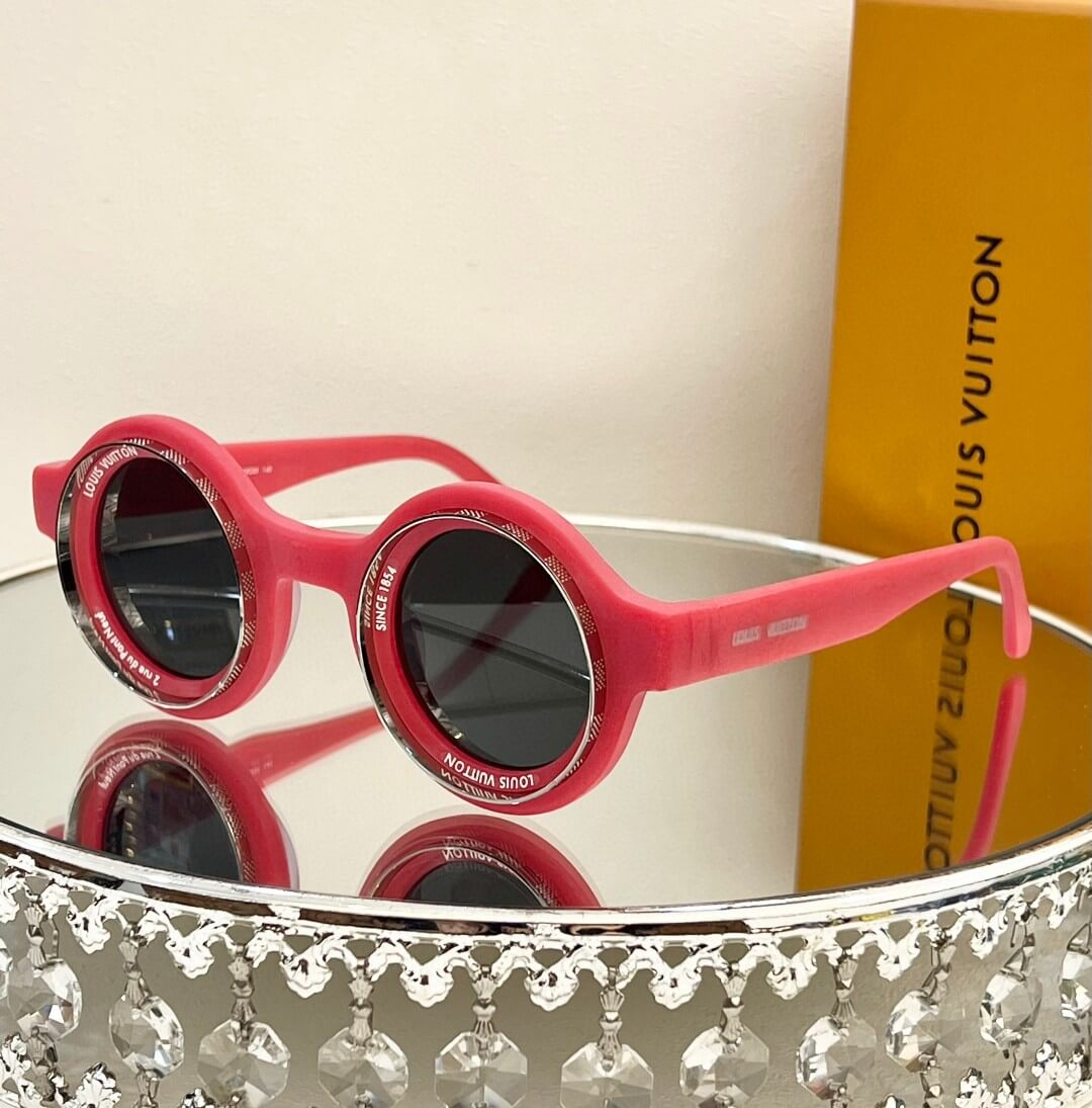 Louis Vuitton Cyclone Round Sunglasses – Statement Eyewear in Multiple Colors - Image 2