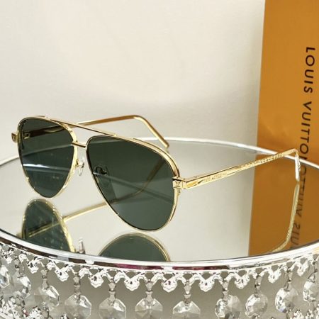 Louis Vuitton LV Aerogram Pilot Sunglasses in monogram-engraved gradient lenses