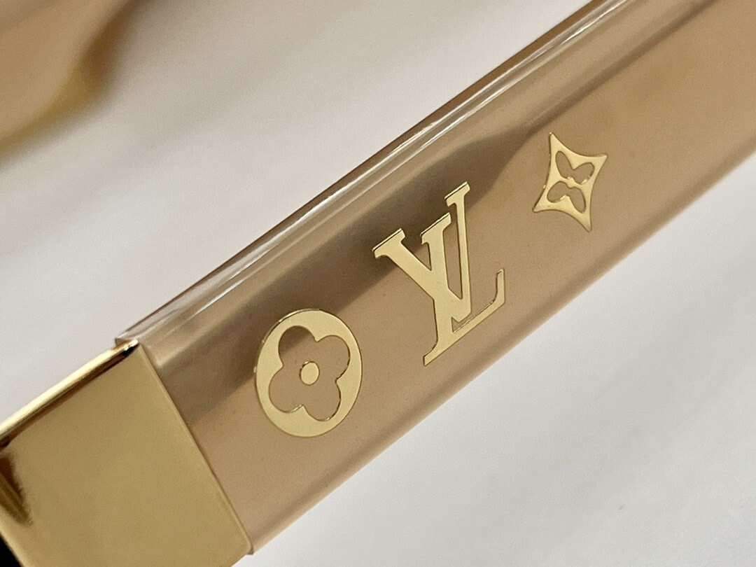 Louis Vuitton LV Gloria Square Sunglasses – Gold & Brown - Image 4