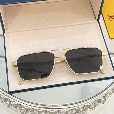 Louis Vuitton LV Rise Metal Square Sunglasses in Monogram Design