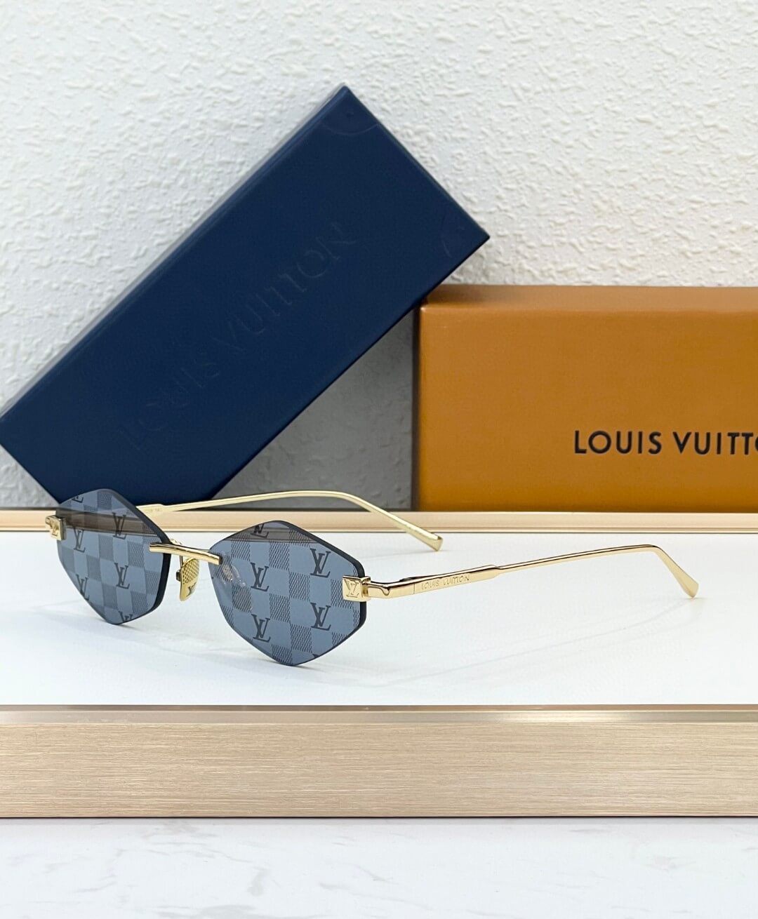 Louis Vuitton Monogram Mirror Square Sunglasses - Image 7