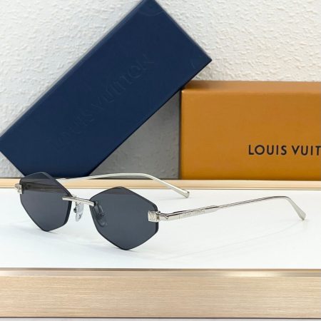 Louis Vuitton Monogram Mirror Square Sunglasses
