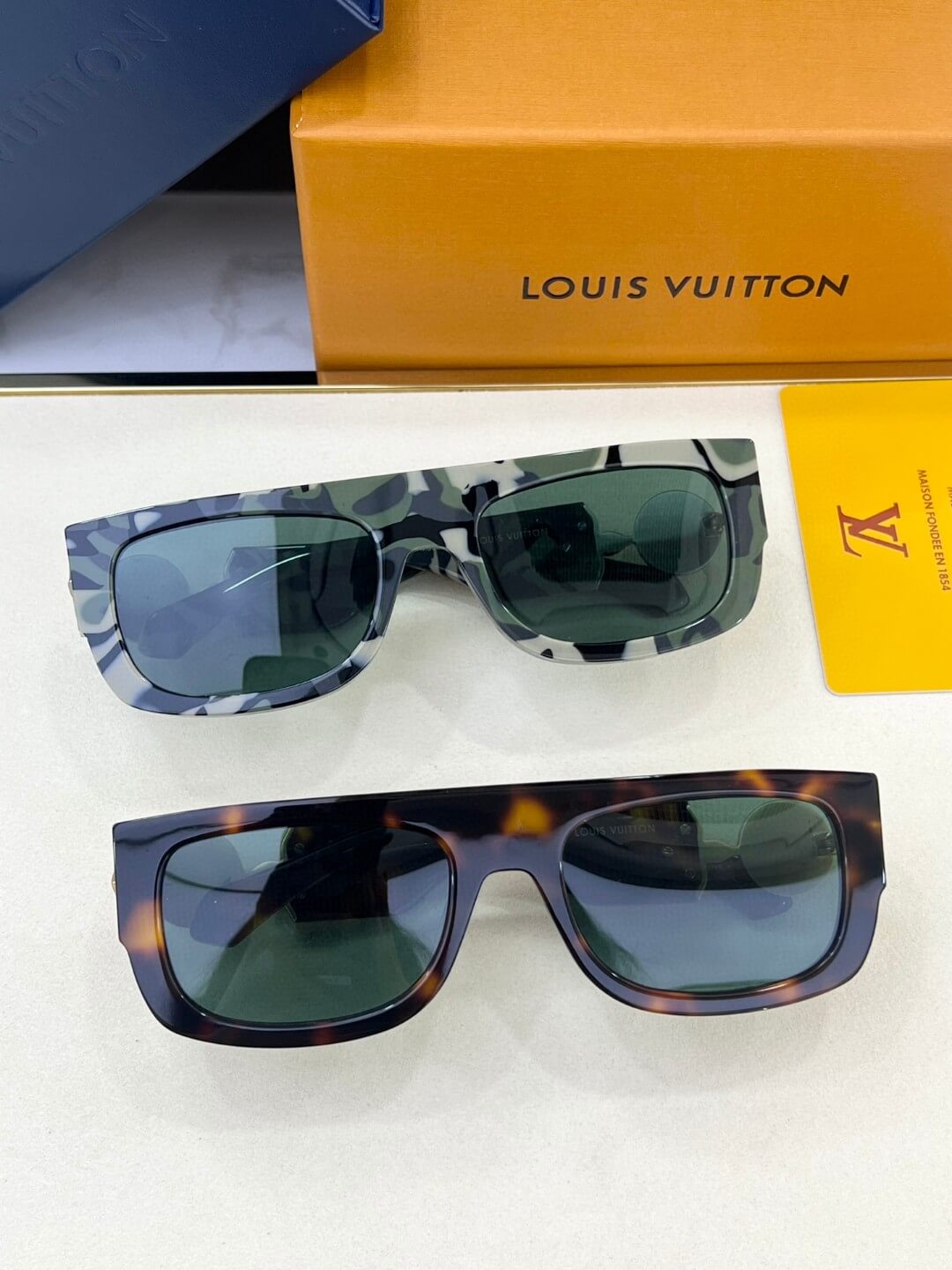 Louis Vuitton Monogram Tribute Sunglasses - Image 11