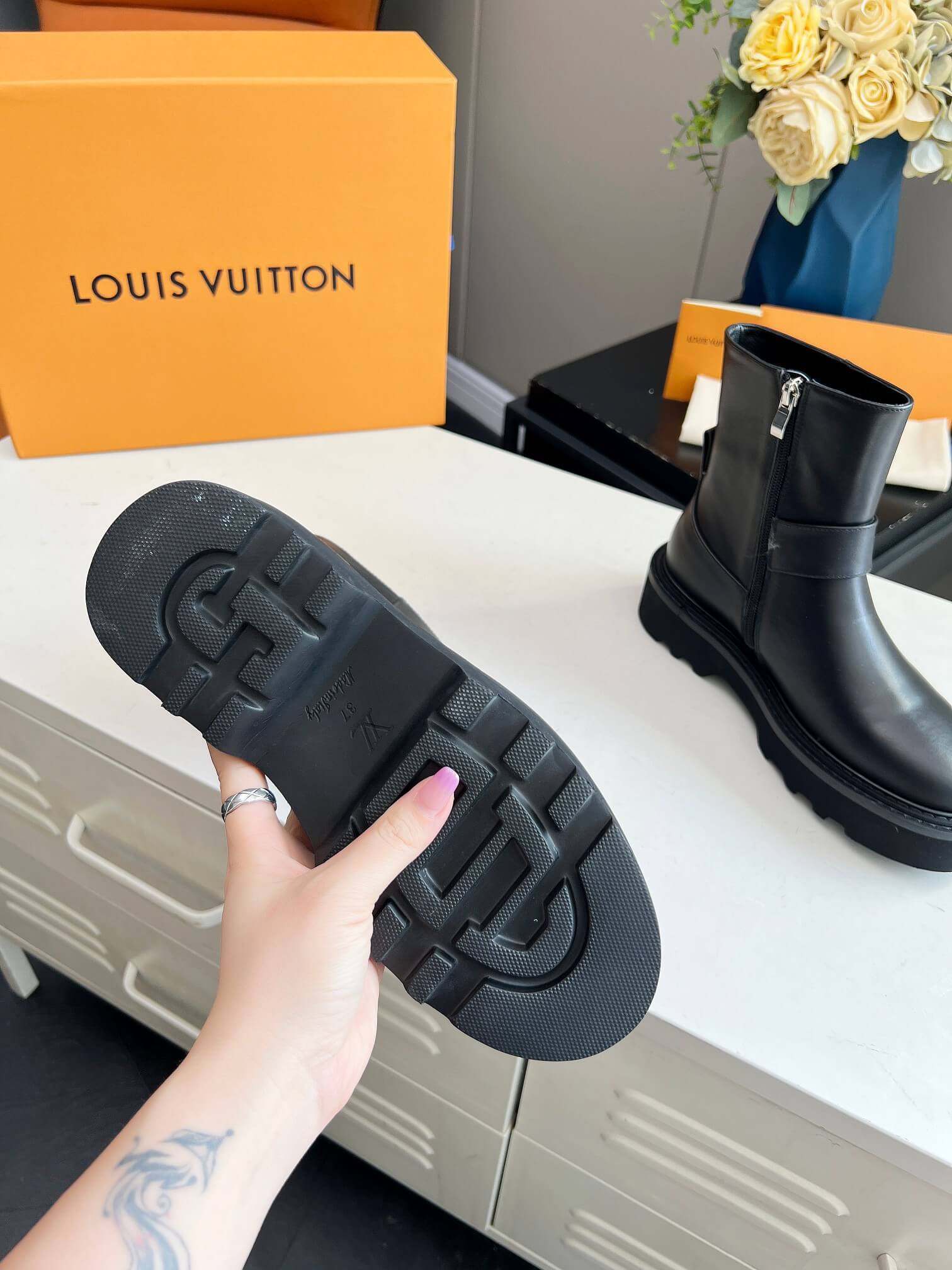 Louis Vuitton Pillow Comfort Ankle Boot in Black Leather - Image 6