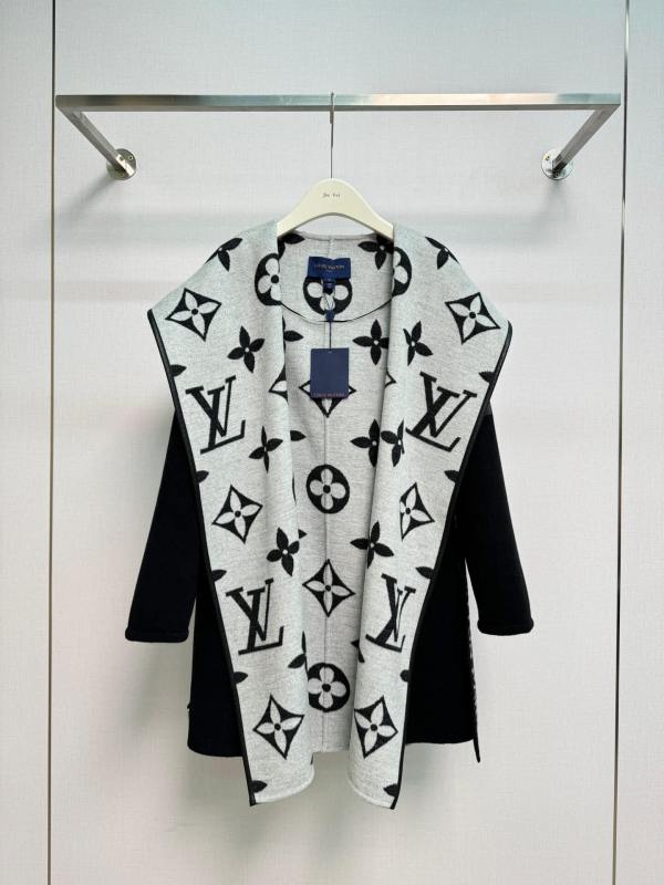 Louis Vuitton Women's Cashmere Wrap Coat in Black and Light Grey Monogram