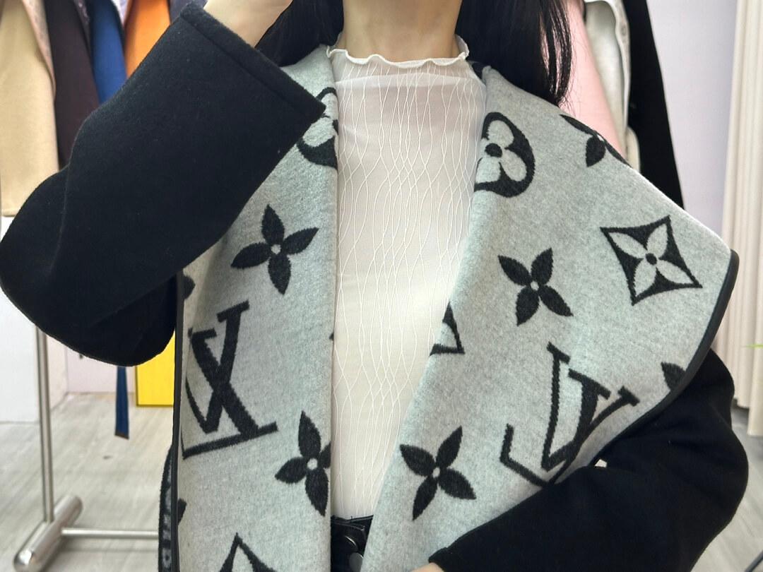 Louis Vuitton Women's Cashmere Wrap Coat in Black and Light Grey Monogram - Image 5