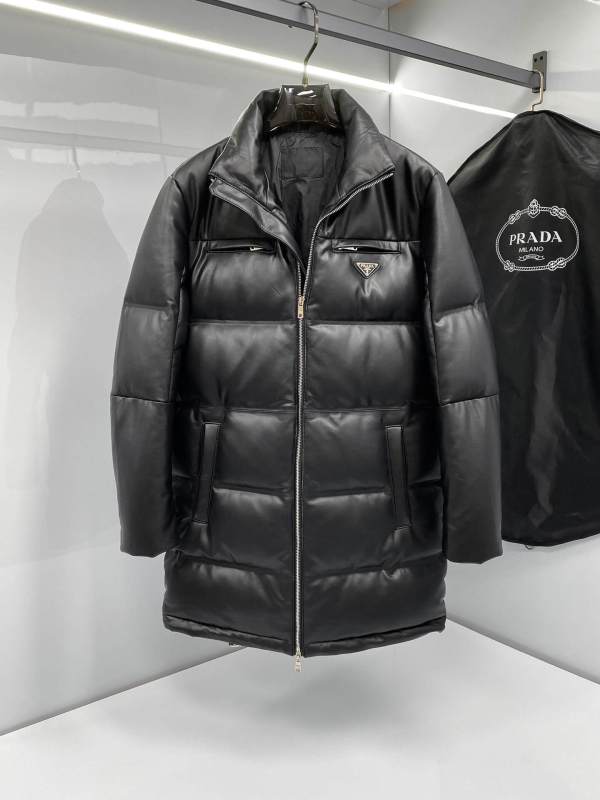 Prada Logo-Plaque Leather Puffer Jacket - Black