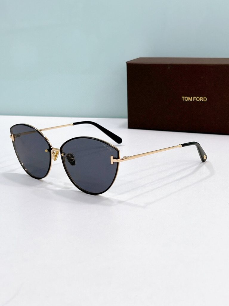 Tom Ford FT0962 Gia Cat-Eye Sunglasses