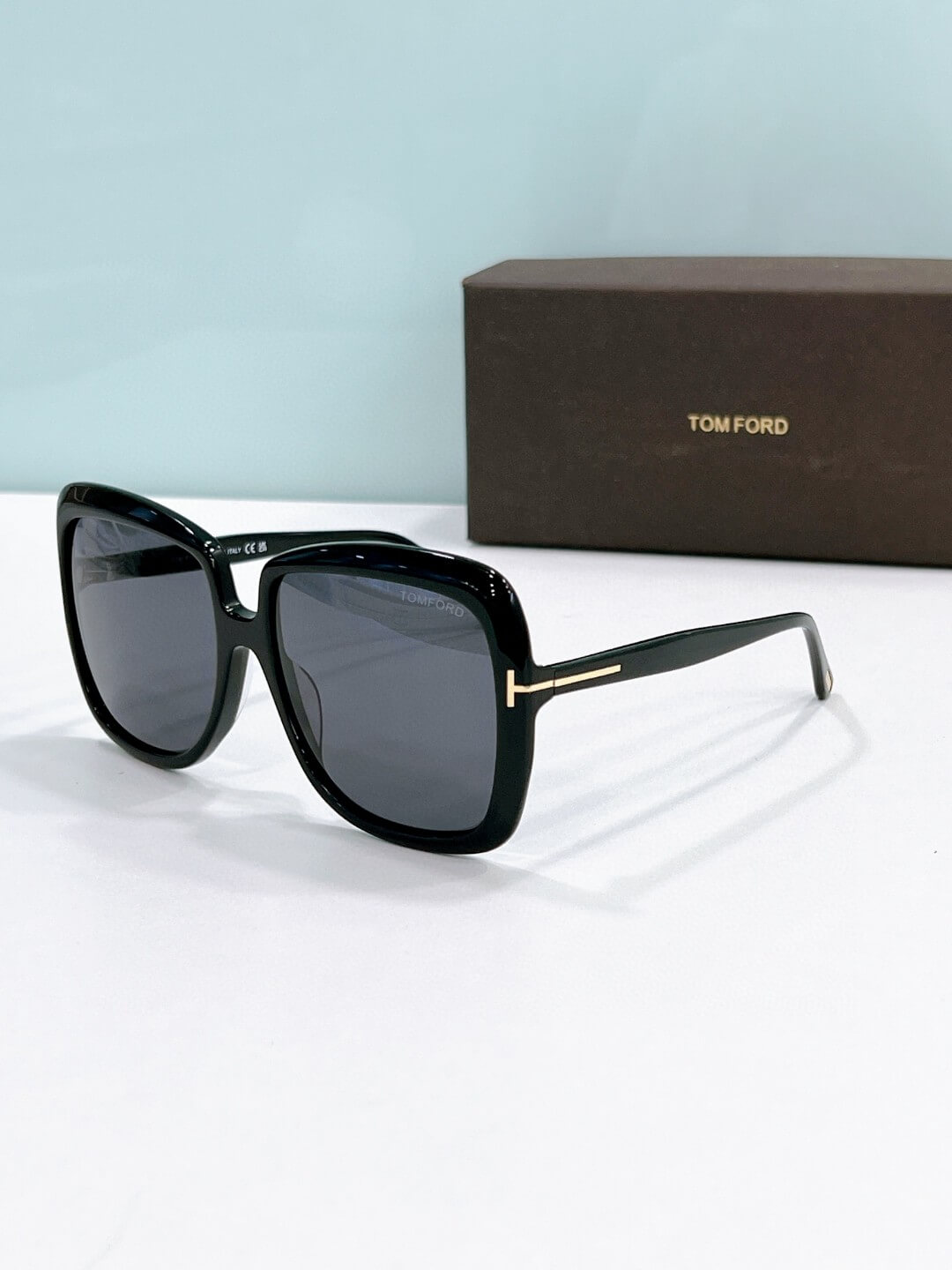 Tom Ford Lorelai FT1072 Women's Sunglasses – Effortlessly Chic