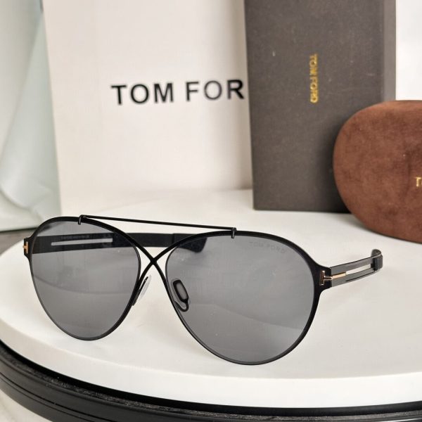 Tom Ford Men's FT0828 Sunglasses – Timeless Luxury Meets Modern Edge