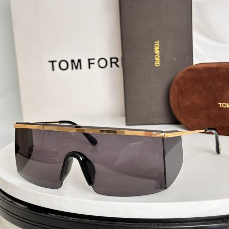 Tom Ford Men's FT0980 Sunglasses – A Statement of Bold EleganceTom Ford Men's FT0980 Sunglasses – A Statement of Bold Elegance