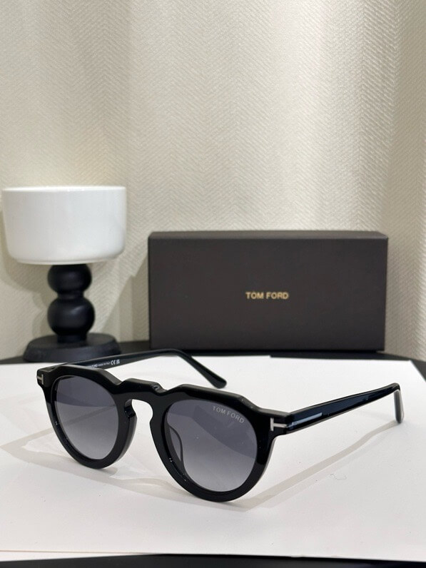 Tom Ford Round Horn Sunglasses - Image 2