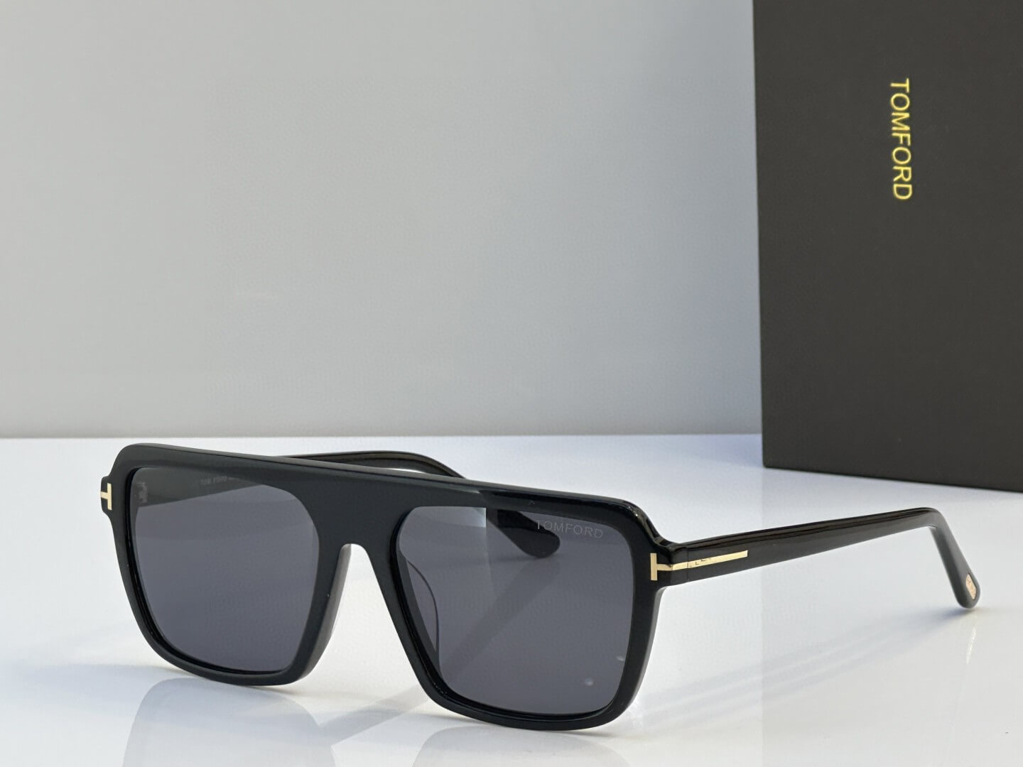 Tom Ford Turner FT1101 Men's Sunglasses - Image 4
