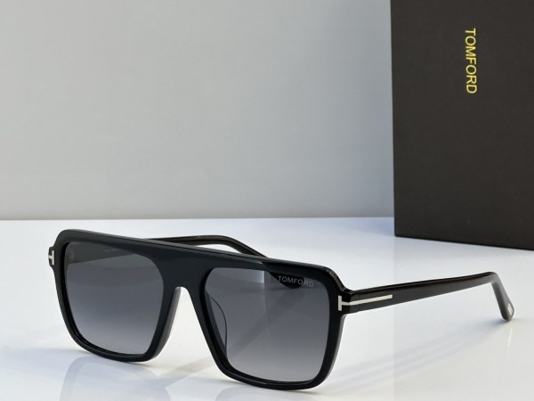 Tom Ford Vincent FT1176 Sunglasses