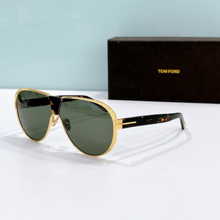 Tom Ford Vincenzo FT1072 Men's Sunglasses – Iconic Style, Timeless Appeal
