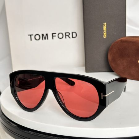 Tom Ford Yvonne Sunglasses.