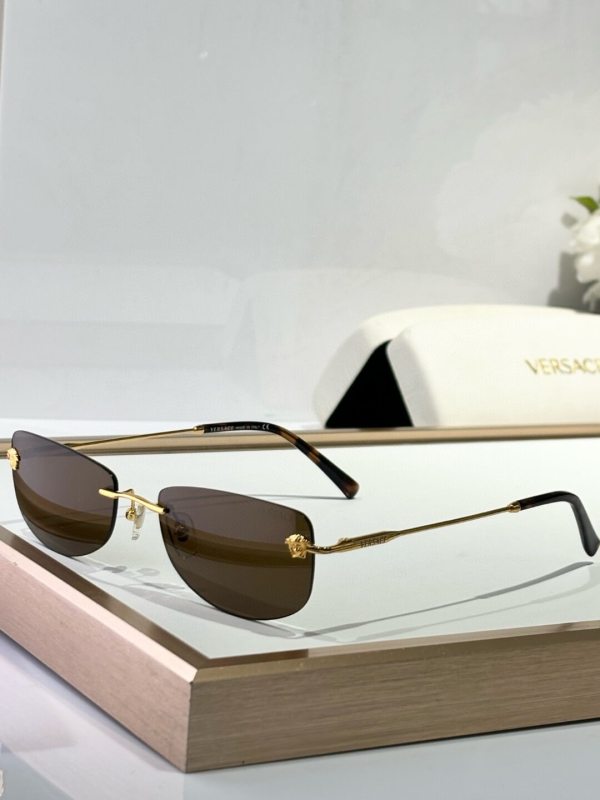 Versace VE2199 Rimless Sunglasses – Bold Elegance with Medusa Accents