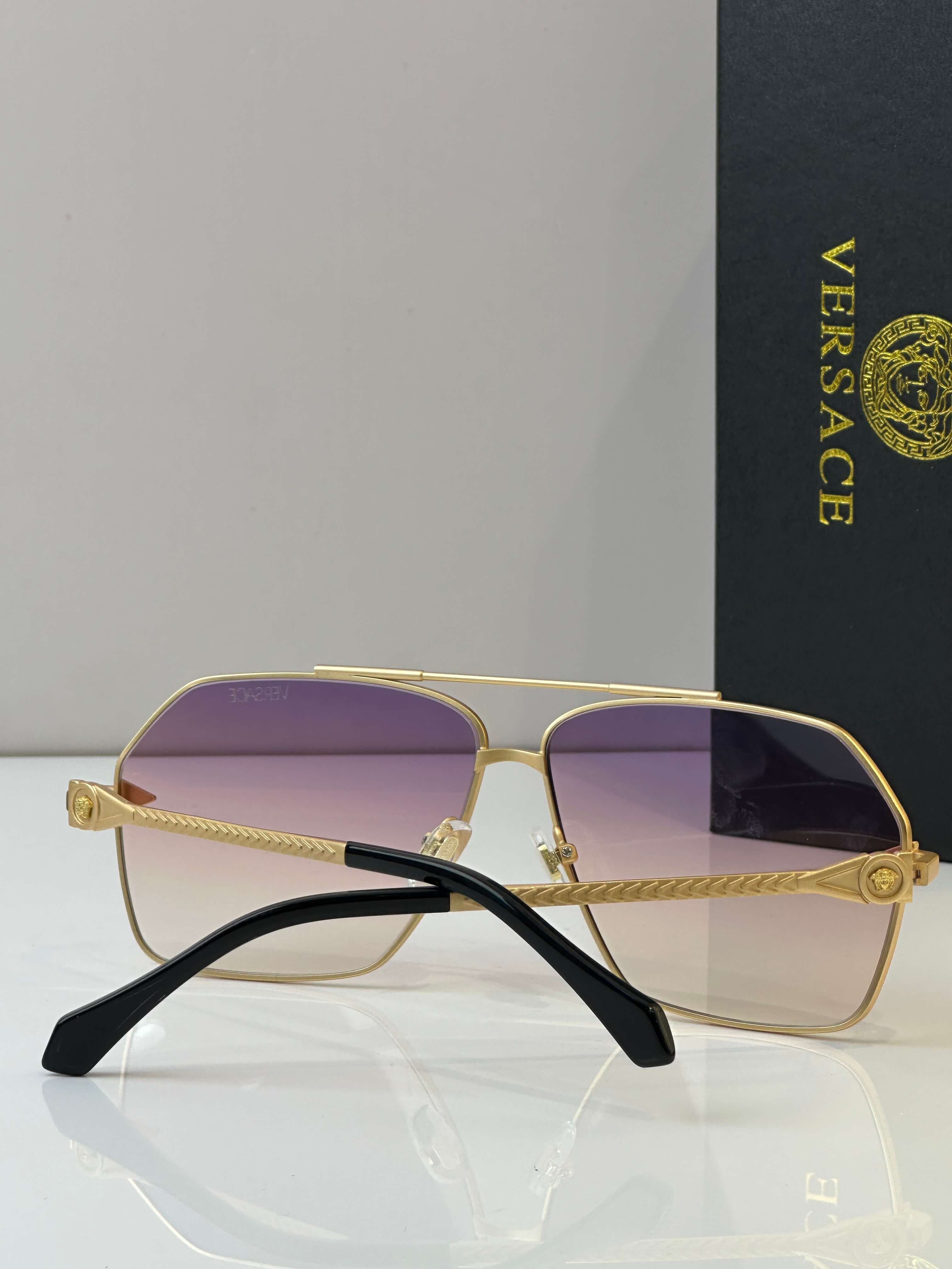 Versace VE2283 Men's Sunglasses – Bold Elegance Redefined - Image 10