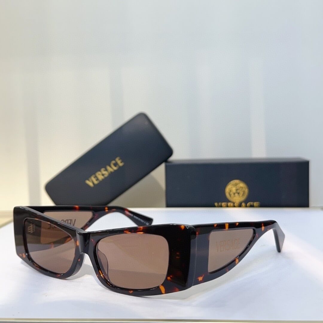 Versace VE4361 Bold Rectangular Sunglasses - Image 5