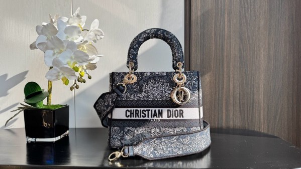 Dior Black Medium Toile de Jouy Lady D-Lite Bag