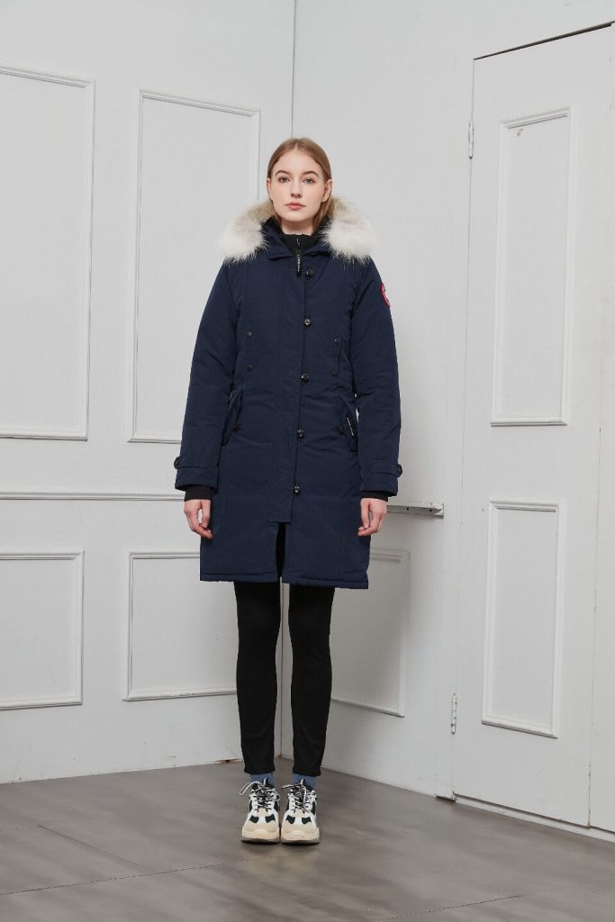Canada Goose Women's Kensington Parka Jacket in Navy