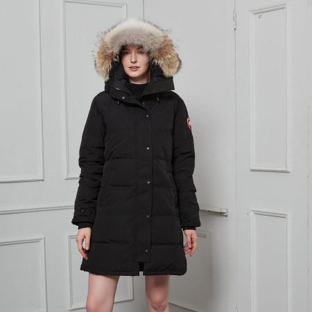 Canada Goose Women's Shelburne Parka Jacket in Black