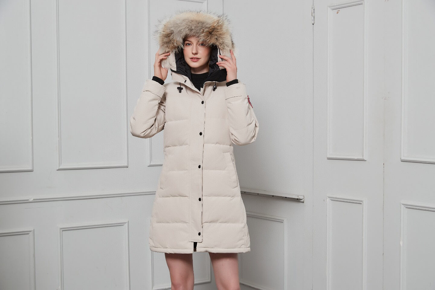 Canada Goose Women's Shelburne Parka Jacket in Cream - Image 8