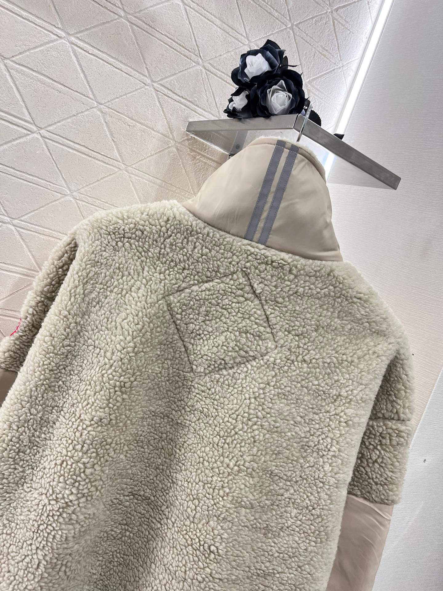 Canada Goose Simcoe Fleece 1/4 Zip Jacket in Beige - Image 7