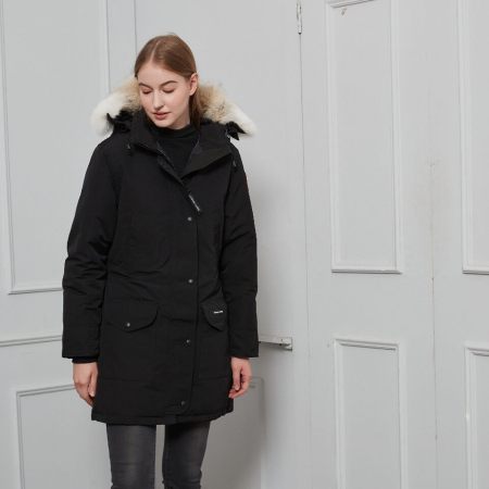 Canada Goose Women's Trillium Parka Jacket in Black