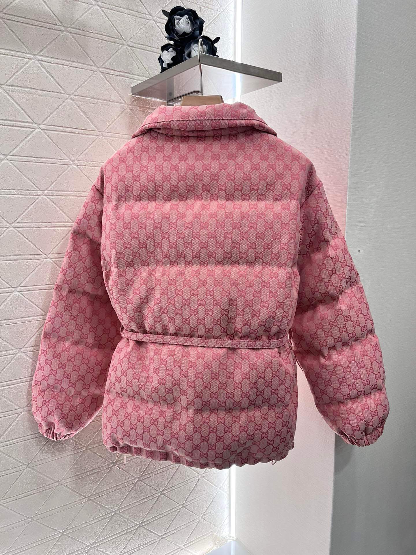 Gucci Women's GG Canvas Padded Bomber Jacket in Pink - Image 9