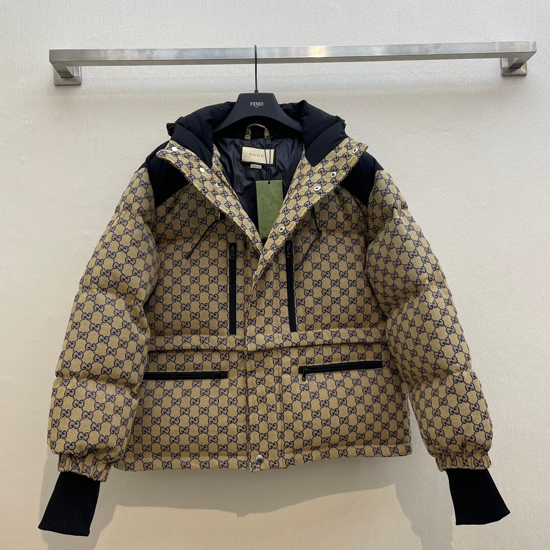 Gucci Women's GG Canvas Bomber Jacket in Beige and Blue - Image 7