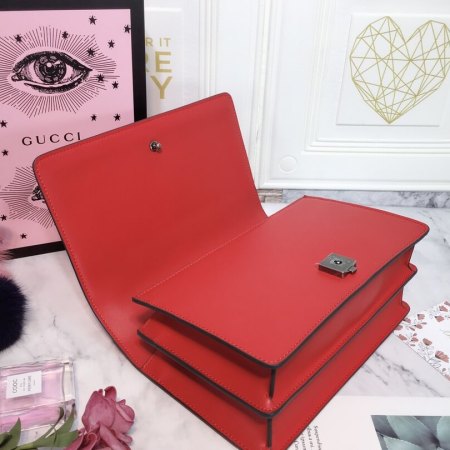 Gucci Embossed Vibrant Red Chain Bag - Image 5