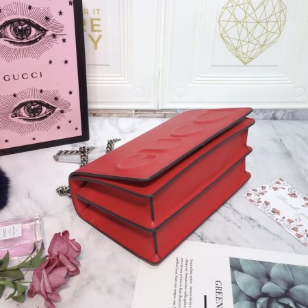 Gucci Embossed Vibrant Red Chain Bag - Image 4